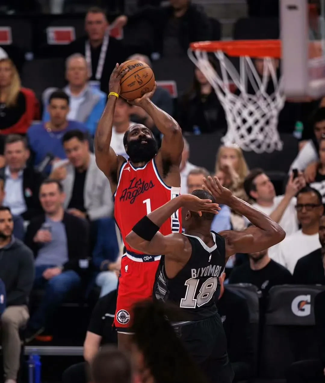 开云体育下载-关于休斯敦火箭今夜扳平良机；志在英超名次提升；更衣室稳定；赛程密集仍需轮换的信息