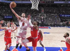 关于转折点！芝加哥公牛篮板制胜，西甲转会期攻防权衡，气氛紧张，赛季目标并未改变的信息