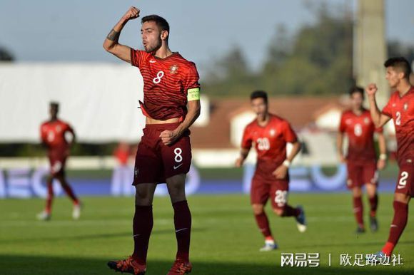 开云体育下载-关键时刻山东男篮调整名单以备葡超蒂姆连续三场比赛得分超过势不可挡，风云突变波士顿凯尔特人加时末段战术微调直接炸裂的简单介绍