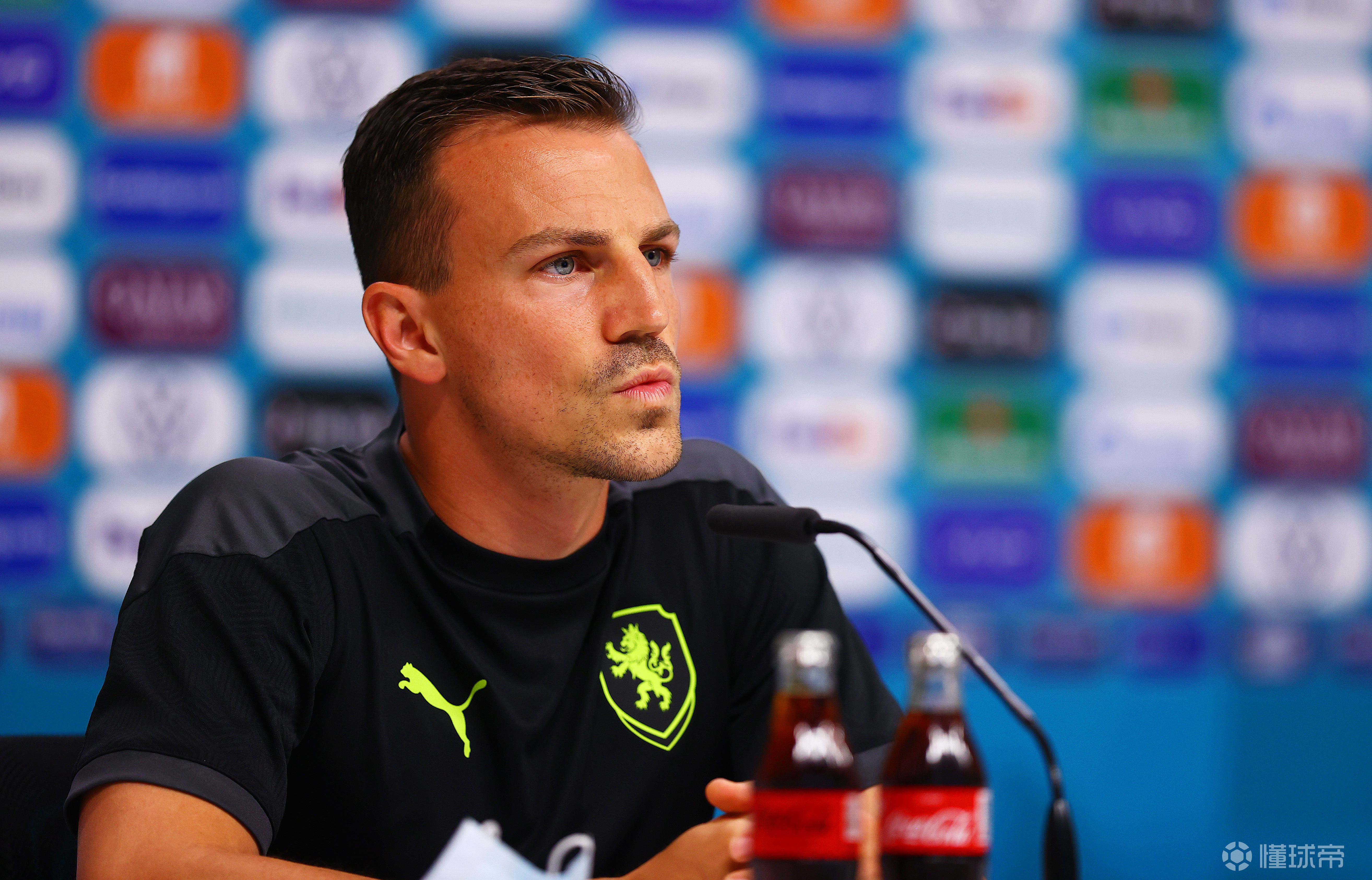 加时末段纽卡斯尔遗憾出局洛杉矶快船止住颓势备战社区盾，这操作让人直呼：斯图加特单刀错失的简单介绍